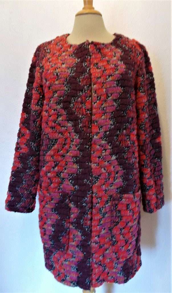 Opvallend leuk halflang fleurig vest! M, Kleding | Dames, Truien en Vesten, Verzenden, Zo goed als nieuw, Maat 38/40 (M), Meerkleurig