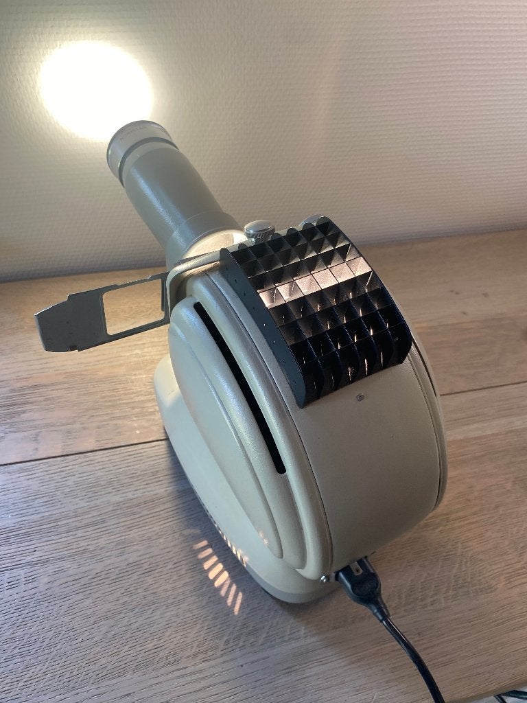 Vintage Noris Trumpf Halogeen Diaprojector –Volledig Werkend, Ophalen of Verzenden, Gebruikt