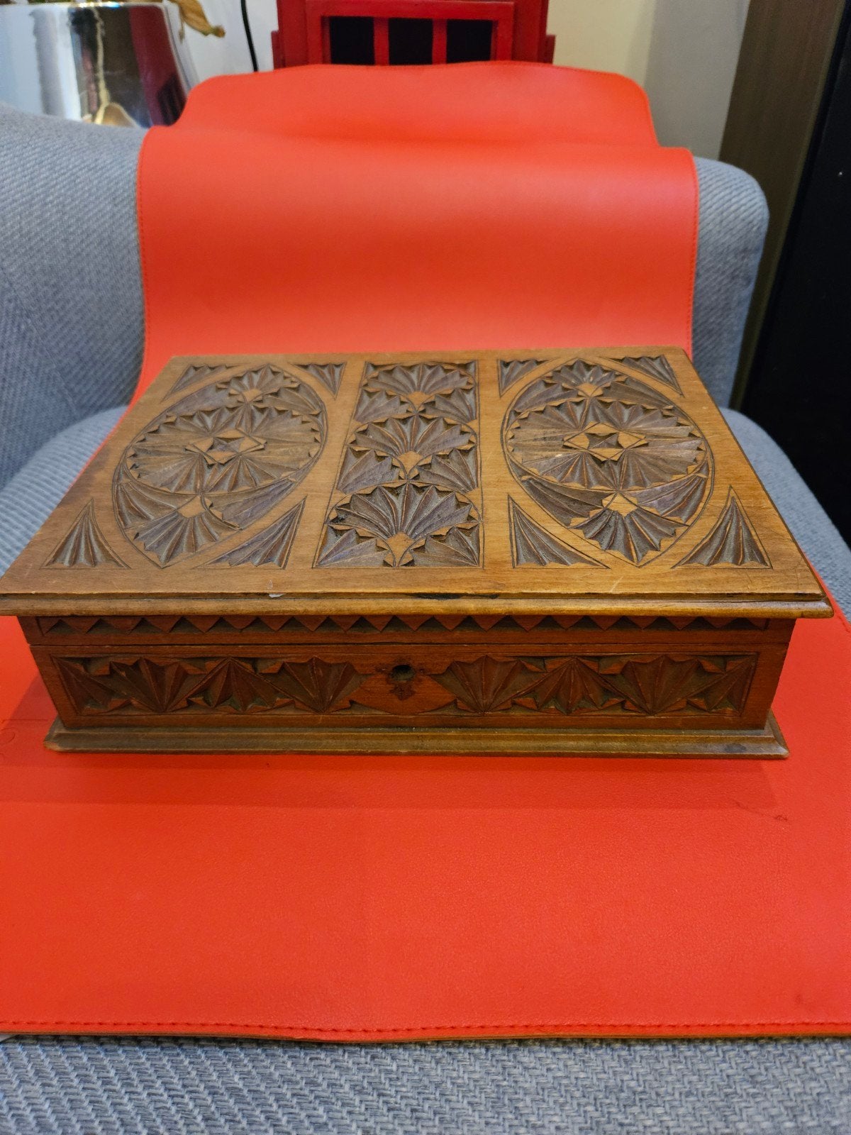 Fraaie Antiek Houten Kistje Handgesneden Friese Kerfsned, Antiek en Kunst, Ophalen of Verzenden