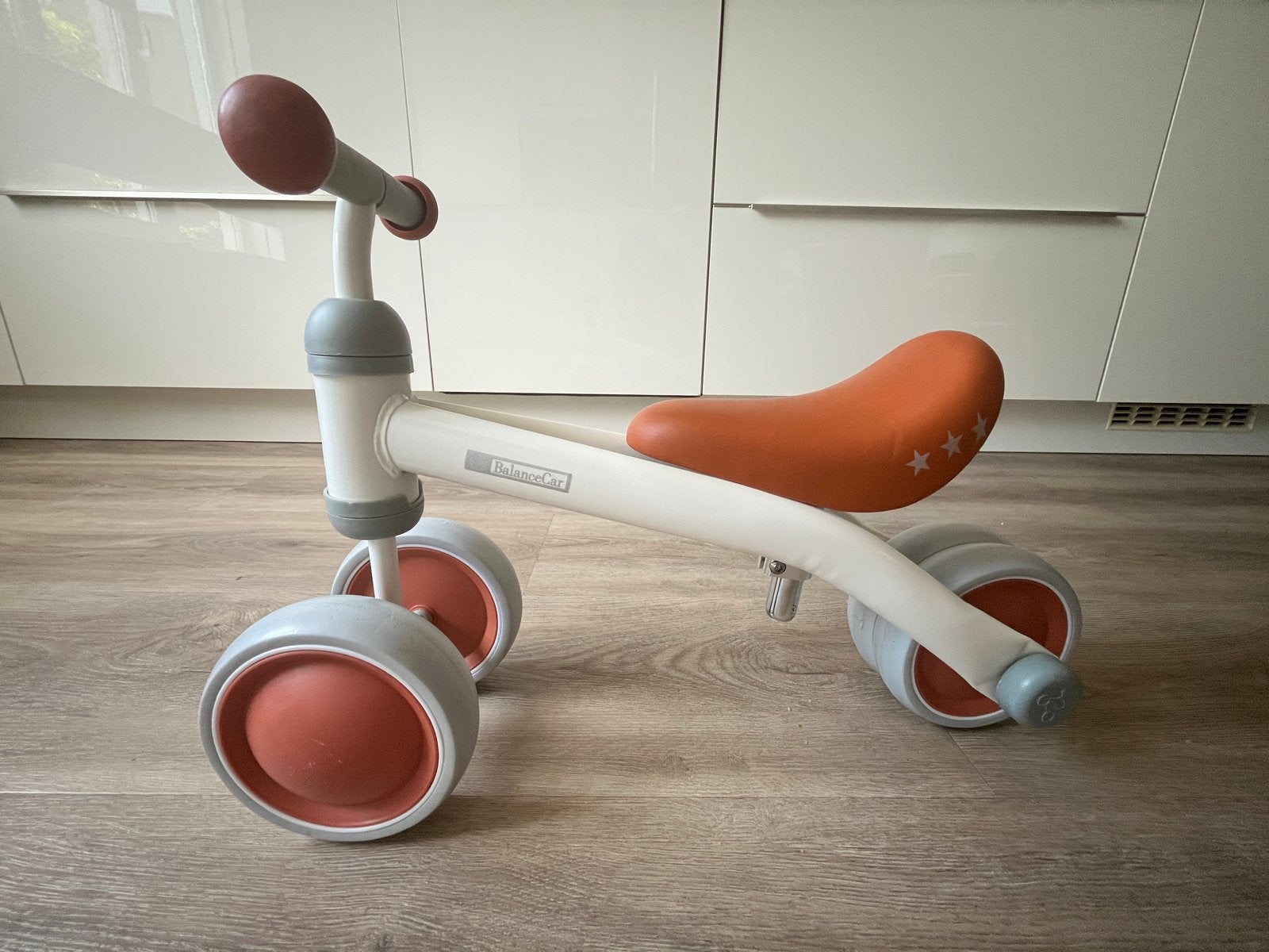 Loopfiets Sajan Balance - vanaf 1 jaar, Ophalen, Zo goed als nieuw, Loopfiets