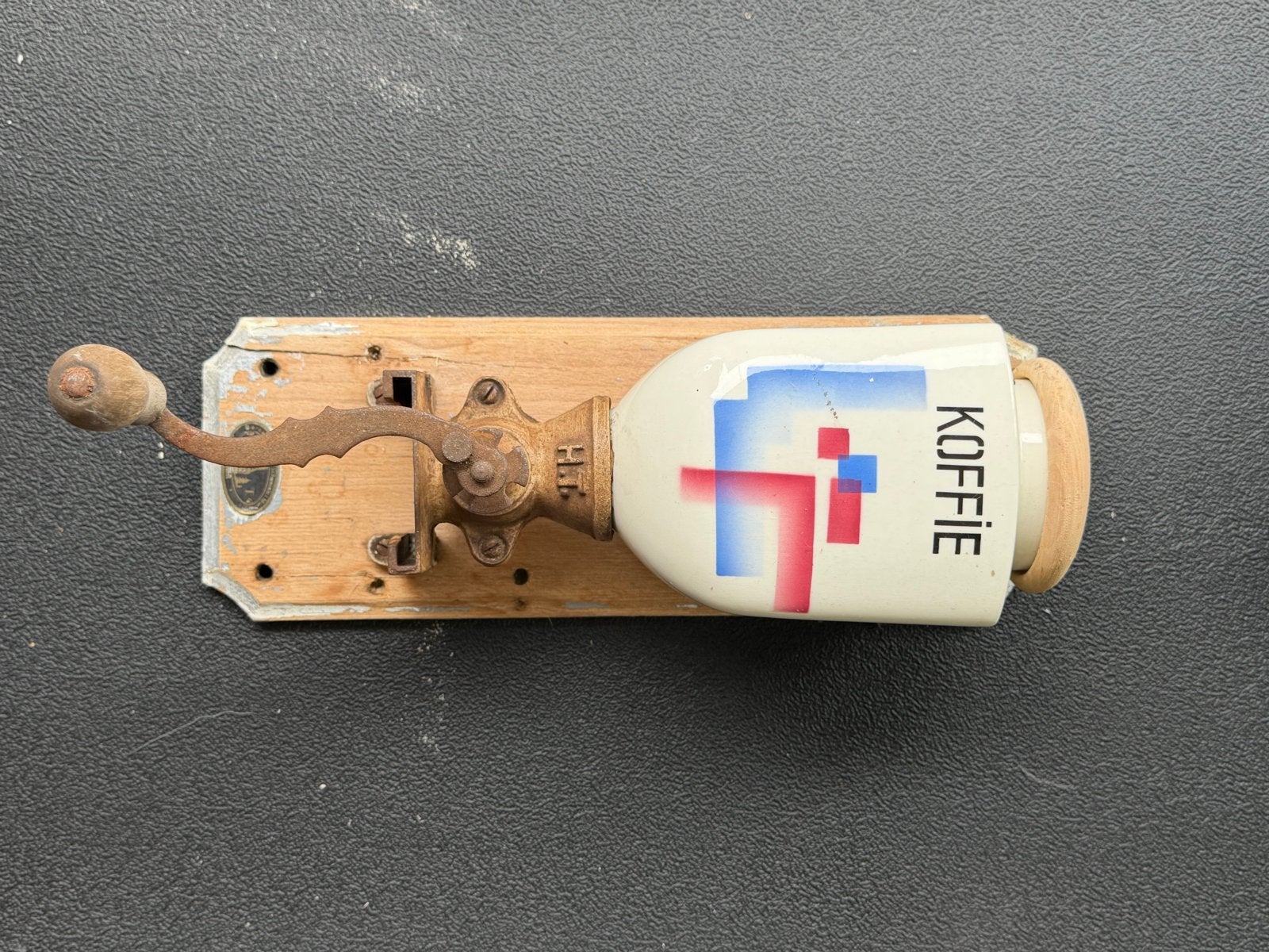 Antieke koffiemolen met wandbevestiging, Ophalen of Verzenden