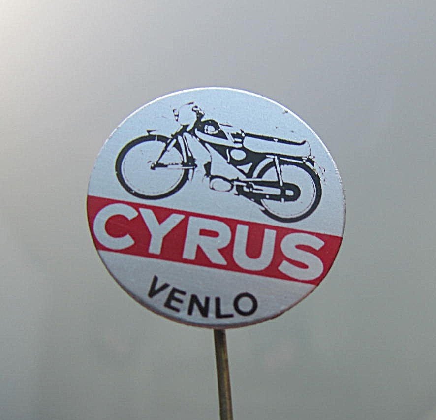 speldje  CYRUS  VENLO  BROMFIETS, Verzamelen, Speldjes, Pins en Buttons, Ophalen of Verzenden, Gebruikt, Transport, Speldje of Pin
