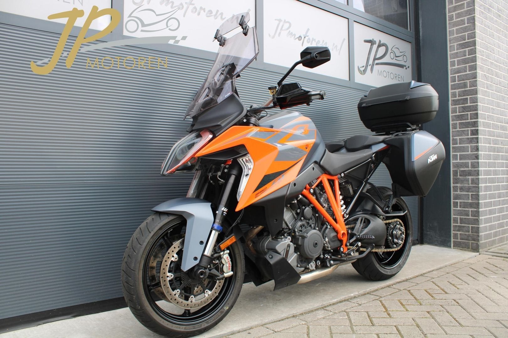 KTM 1290 Superduke GT (2023) *1e.eig*3 DLG kofferset*, 2 cilinders, KTM, Motorrijbewijs A, Bedrijf