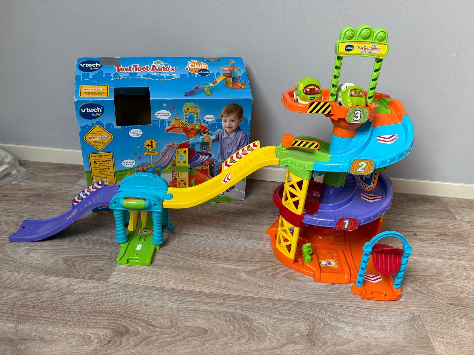 Toet toet auto’s Parkeertoren, Kinderen en Baby's, Ophalen, Gebruikt, 2 tot 4 jaar