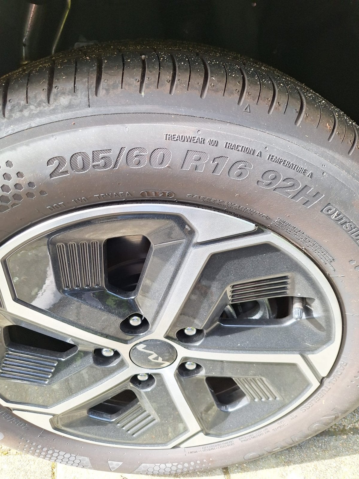 Kia Niro Banden Slechts 2000 km gereden, Ophalen of Verzenden