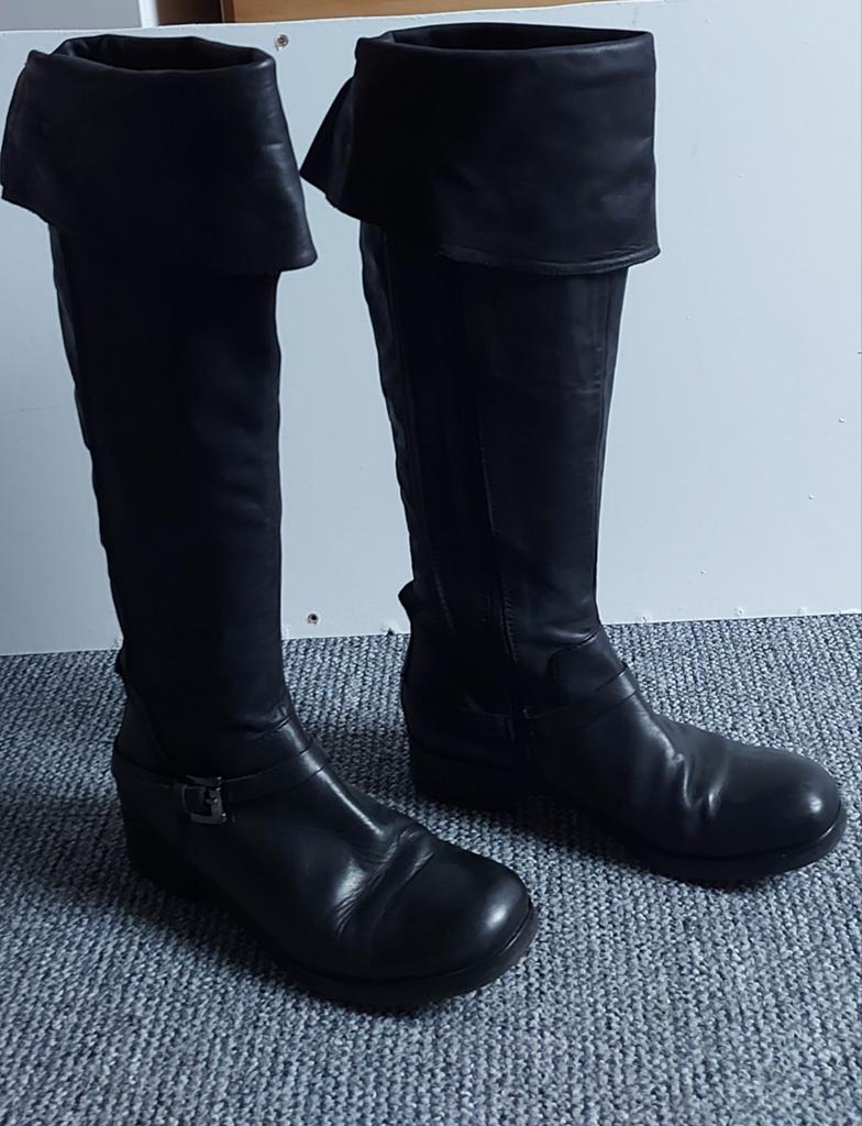 Elegante zwarte hoge laarzen Vero Cugio maat 38, Hoge laarzen, Vero Cugio, Zwart, Ophalen of Verzenden