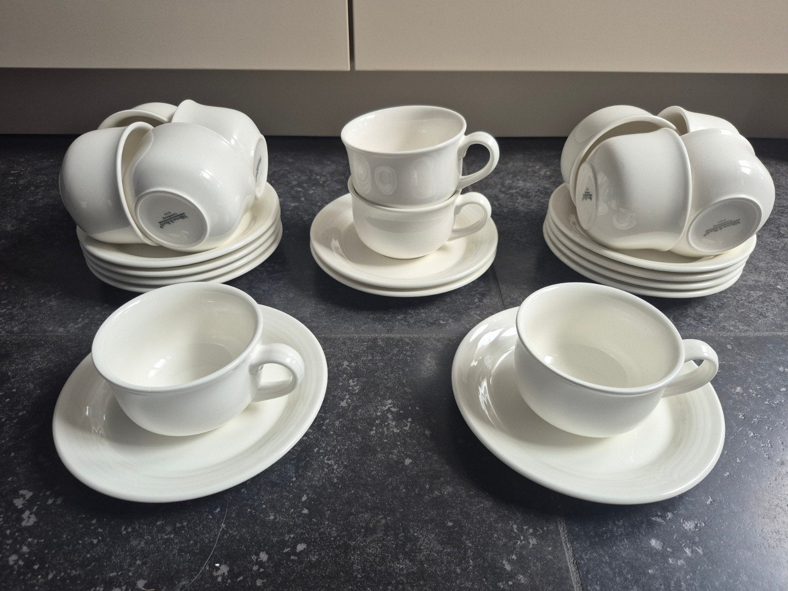 12 kop en schotels Villeroy & Boch, Ophalen, Zo goed als nieuw, Overige stijlen, Kop(pen) en/of Schotel(s)