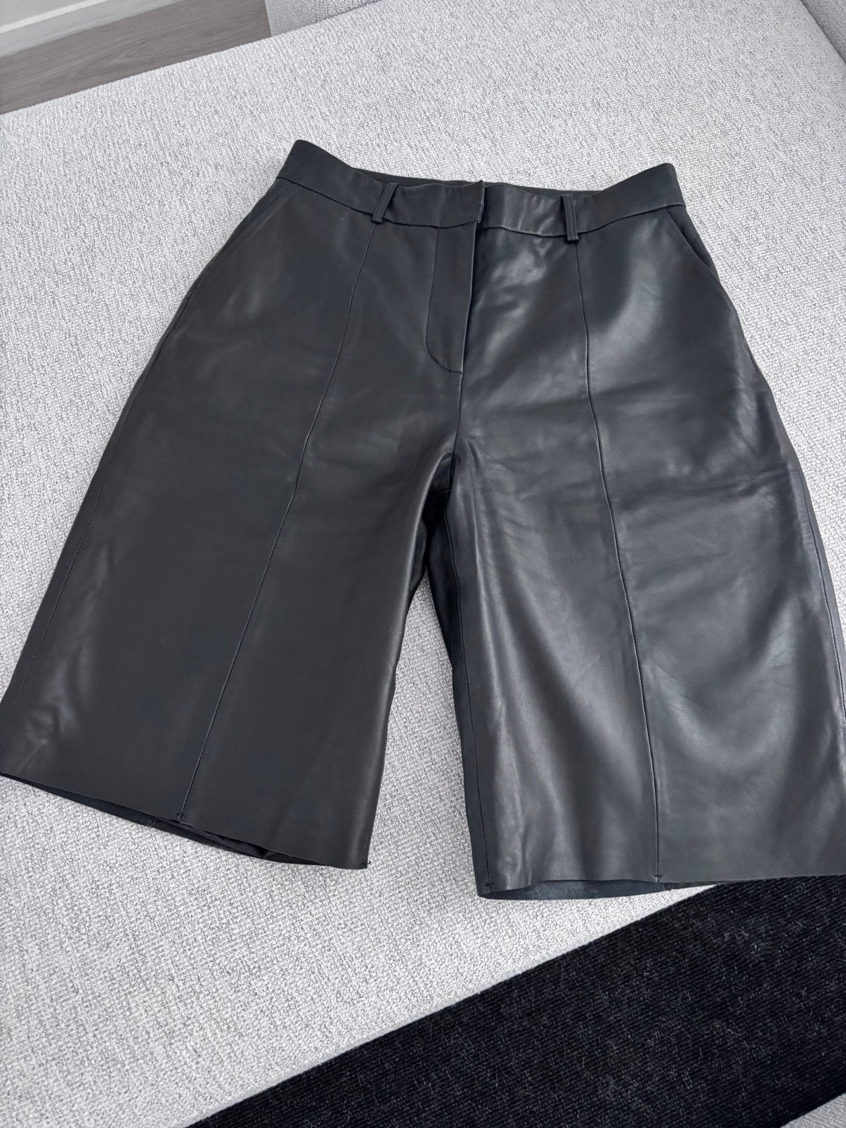 Leren bermuda IBANA 36 nieuw!, Zwart, Nieuw, Ophalen of Verzenden, Driekwart