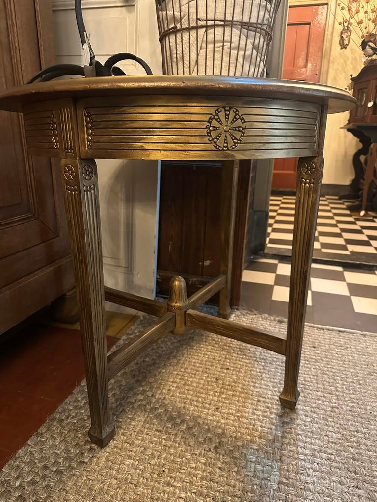 Antieke wijntafel in renaissance stijl, Ophalen
