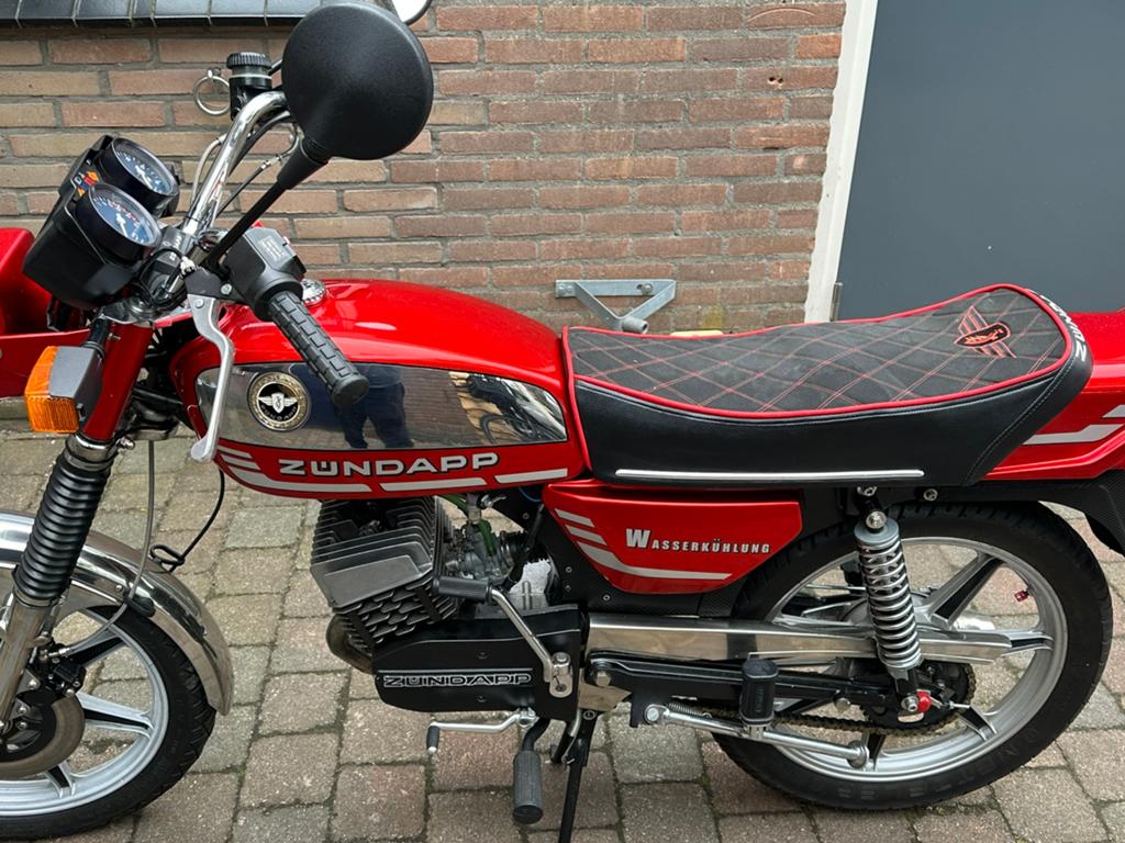 Zeer mooie zundapp K80 met Nederlands Motorkenteken!!, Fietsen en Brommers, Ophalen, Zo goed als nieuw, Overige modellen