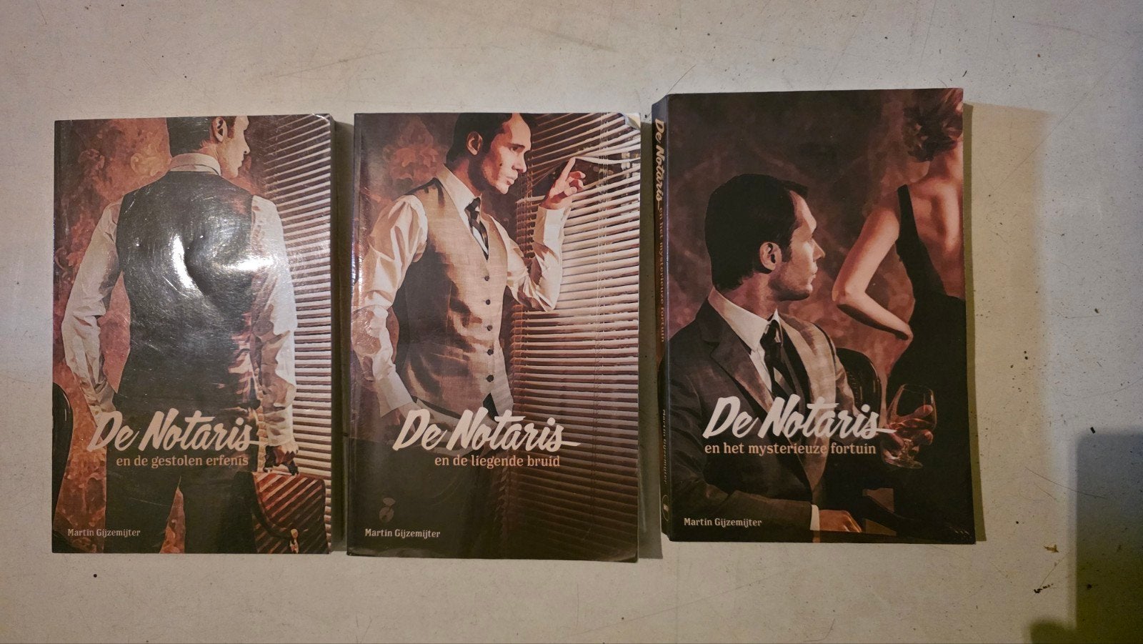 De Notaris - Complete Trilogie van Martin Gijzemijter, Ophalen of Verzenden, Zo goed als nieuw, Martin Gijzemijter