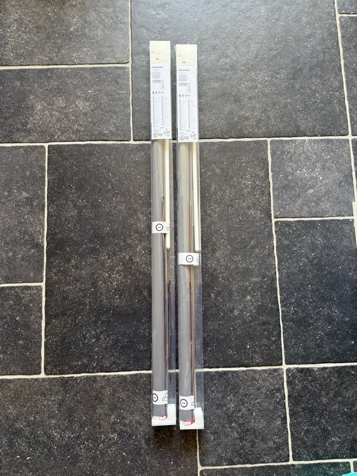 IKEA FRIDANS rolgordijn 120x195 cm, 2 stuks, Ophalen, Verduisterend, Nieuw, Rolgordijn