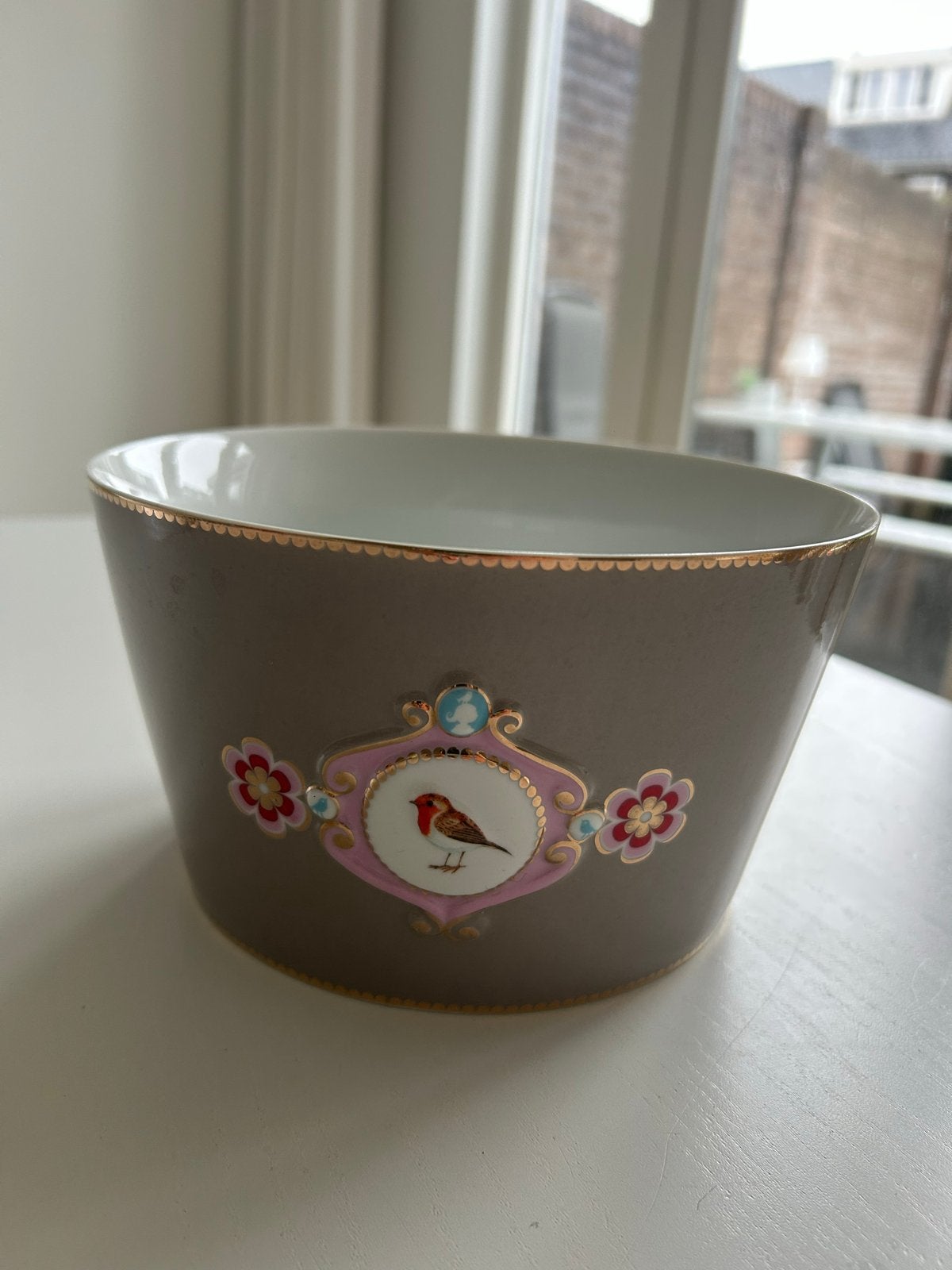 Pip Studio Royal White schaal met vogeldecoratie, Porselein of Keramiek, Schaal, Rond, Ophalen of Verzenden