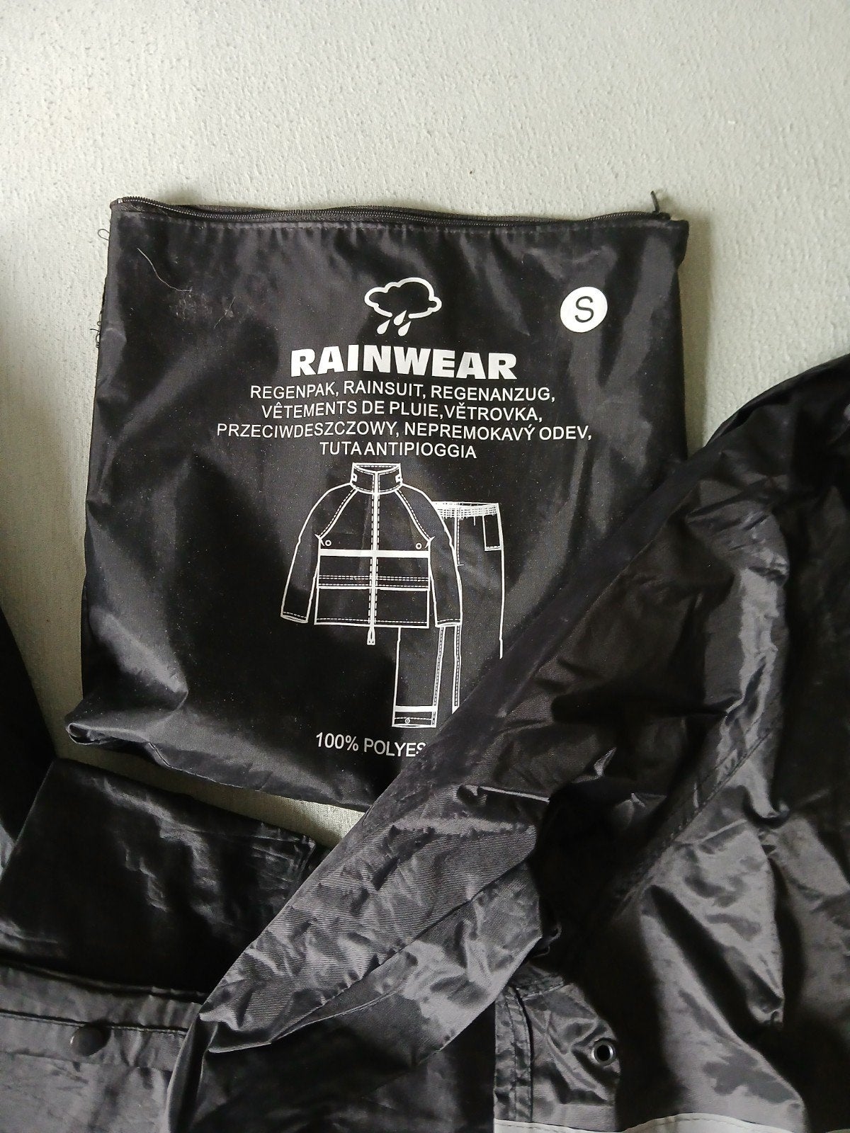 Zwart regenpak maat S met reflecterende strepen, Ophalen of Verzenden, Zo goed als nieuw, Regenpak, Dames