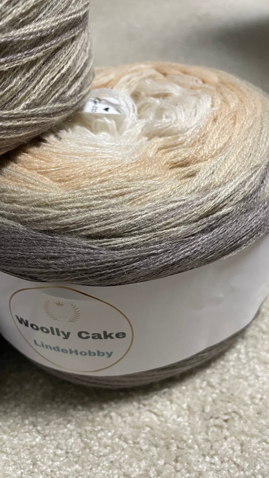 Woolly cake garen verloopgaren natuurtinten, Hobby en Vrije tijd, Breien en Haken, Ophalen of Verzenden, Nieuw, Breien, Wol of Garen