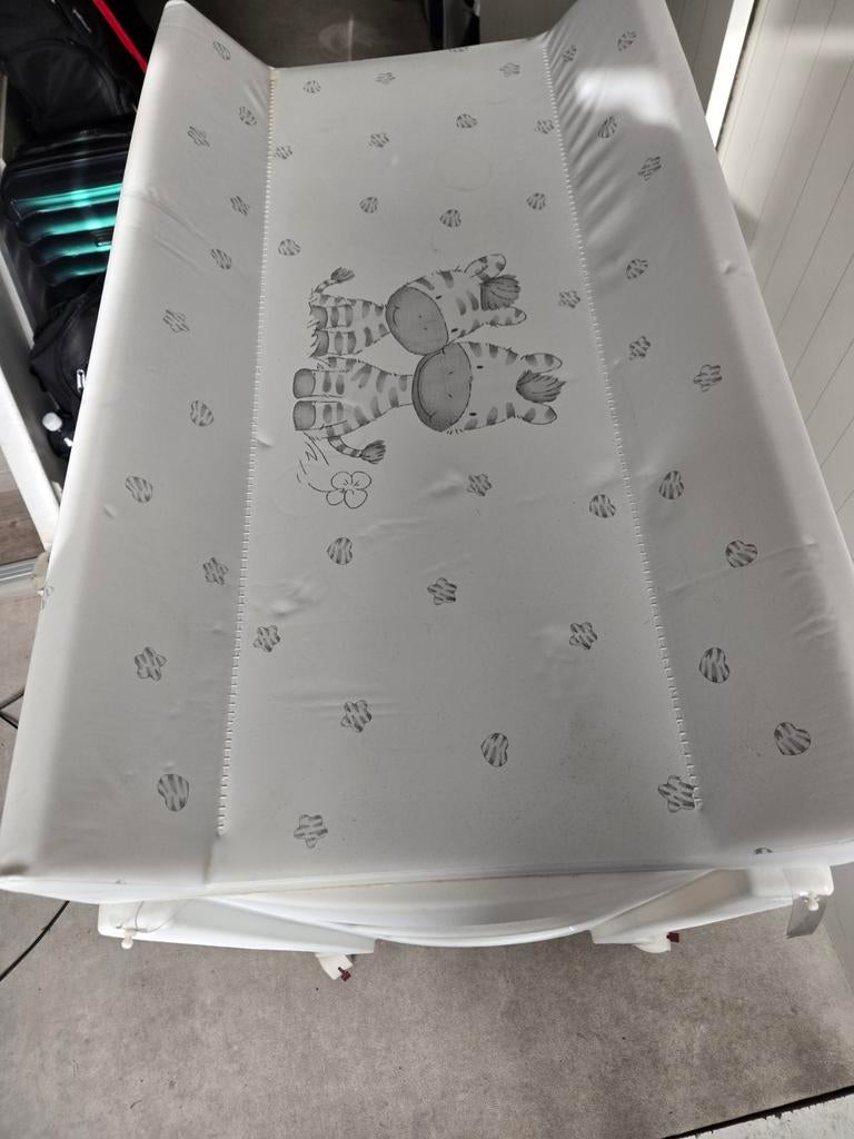 Di-Baby verzorgingstafel / luiertafel /bad commode met badje, Ophalen, 50 tot 70 cm, 90 tot 105 cm, 100 cm of meer