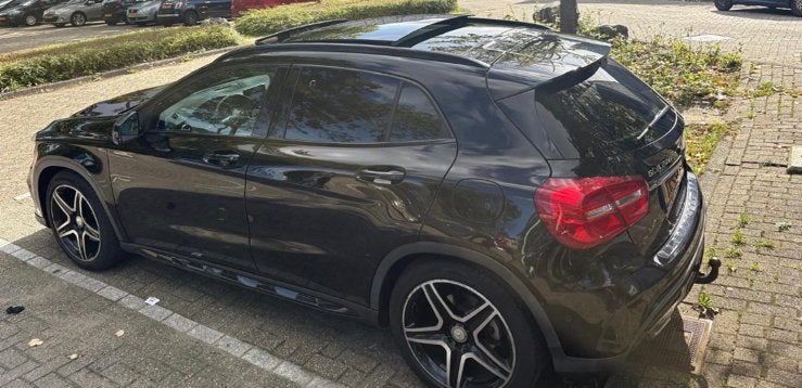 Mercedes-Benz GLA 2.1 CDI Gla220 AUT 2014 Zwart, Auto's, Automaat, Achterwielaandrijving, 4 cilinders, 1435 kg