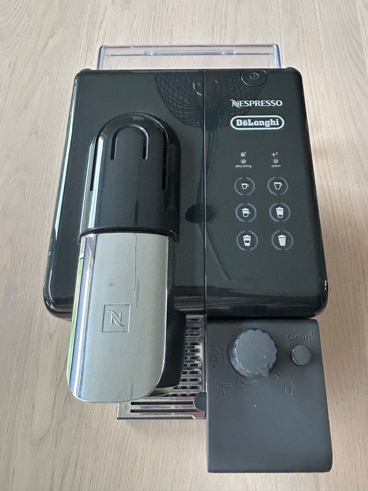 Nespresso De'Longhi Lattissima One - Zwart, Ophalen, Gebruikt, Espresso apparaat, 2 tot 4 kopjes