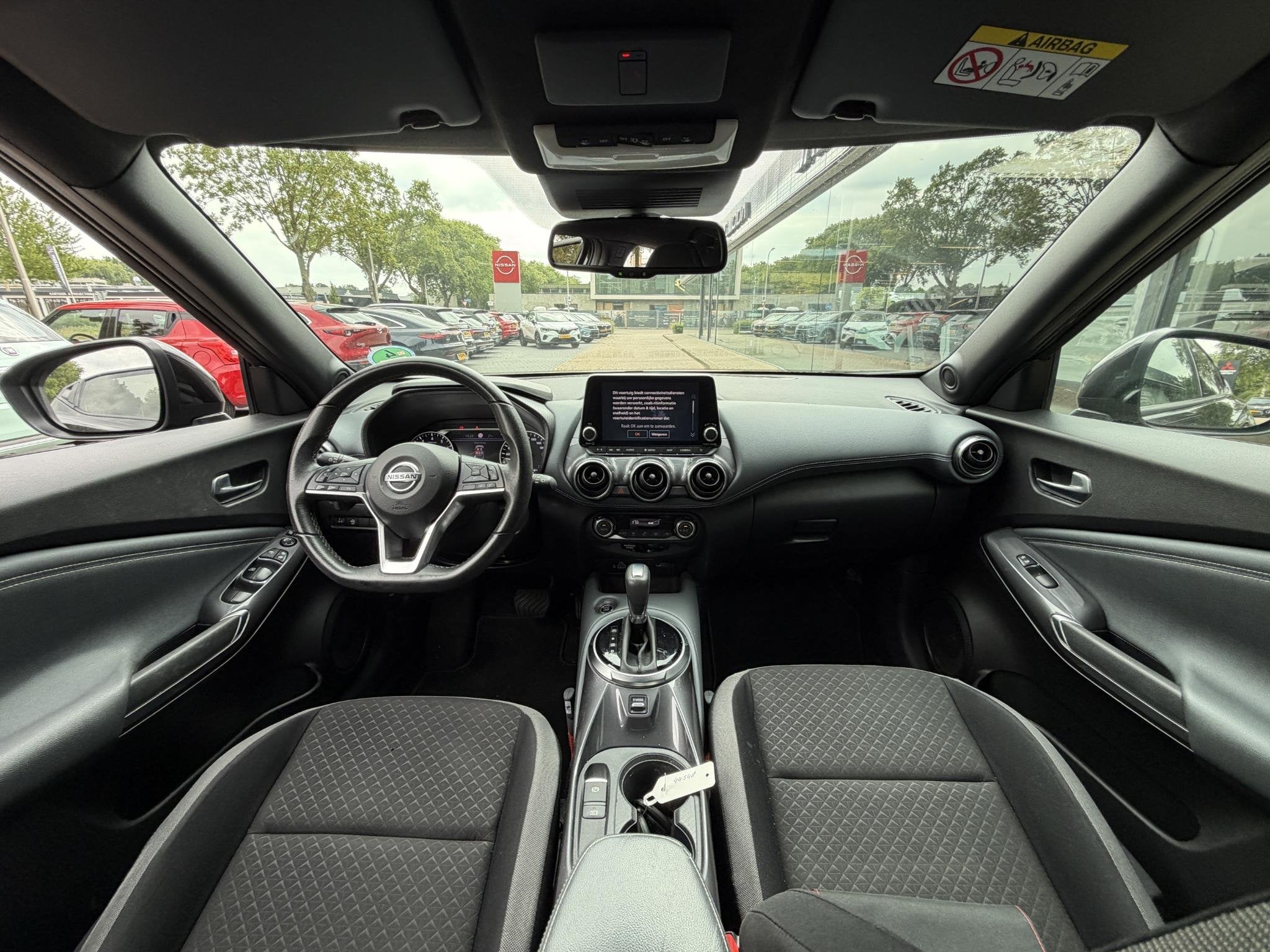 Nissan Juke 1.0 DIG-T N-Design Automaat 114PK | Navigatie |, Auto's, Nissan, Stof, Euro 6, Zwart, Origineel Nederlands