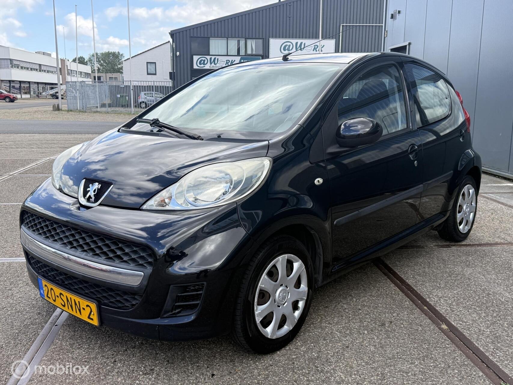 Peugeot 107 1.0|AIRCO|NAP|5D|ELEK.RAM|ONDERHOUDEN, Auto's, Voorwielaandrijving, Euro 5, Gebruikt, 4 stoelen