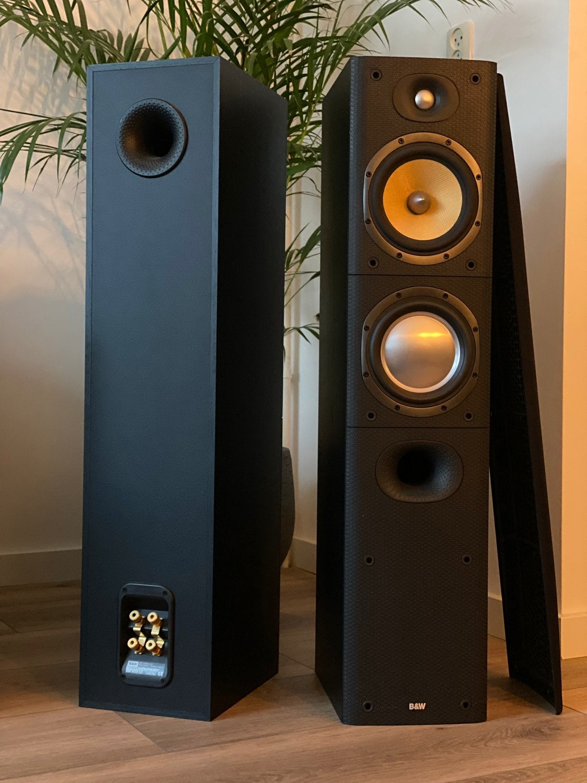 B&W DM 603 S3 Luidsprekers