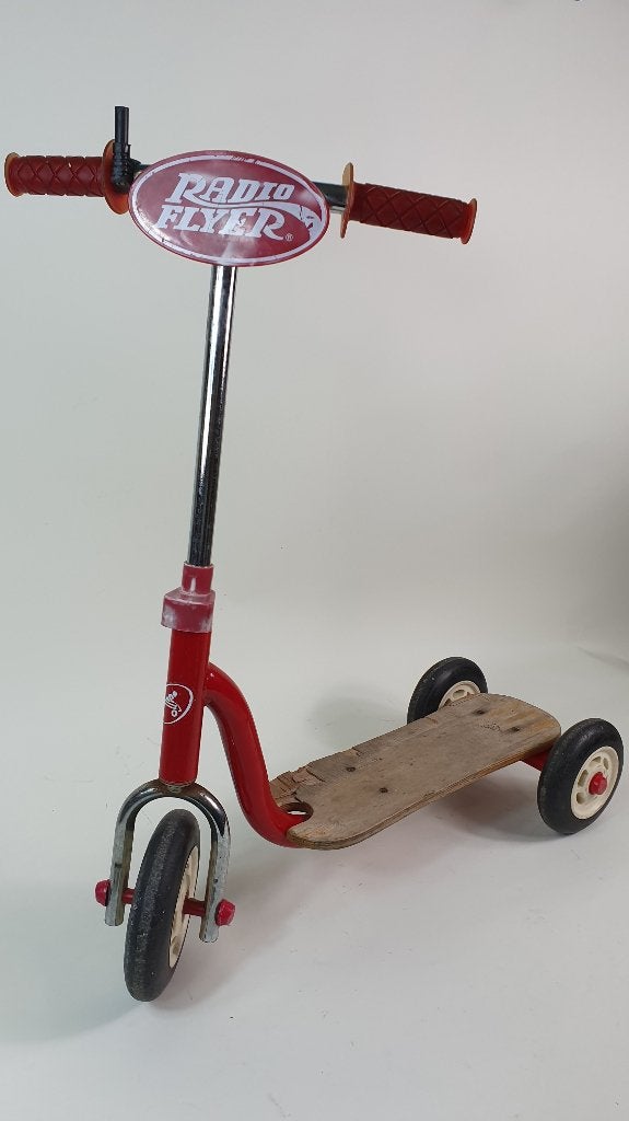Vintage step Radio Flyer Little Red Scooter. S14, Tweedehands verkoop, Tweedehands verkoop, Gebruikt, Ophalen of Verzenden