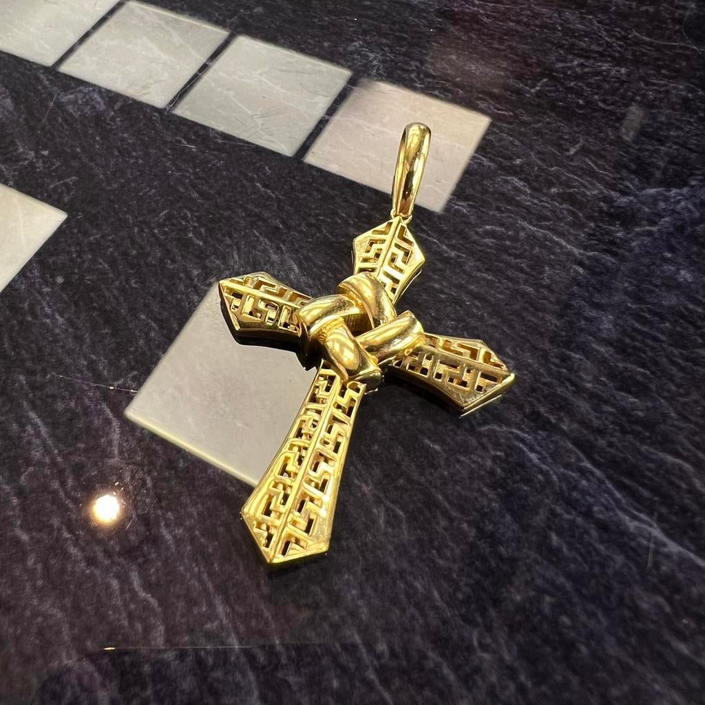 18 karaat gouden kruis kettinghanger nieuw, Ophalen of Verzenden, Zo goed als nieuw, Goud, Kruis of Symbool