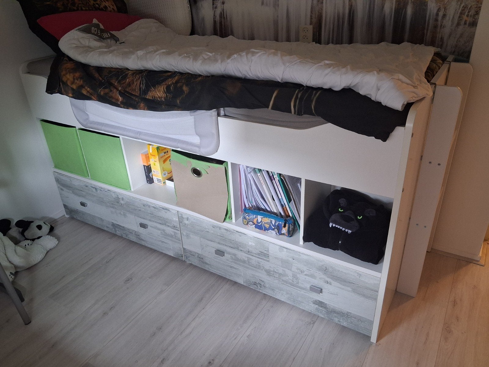 Halfhoogslaper met kast, lades en kledingkast, Ophalen