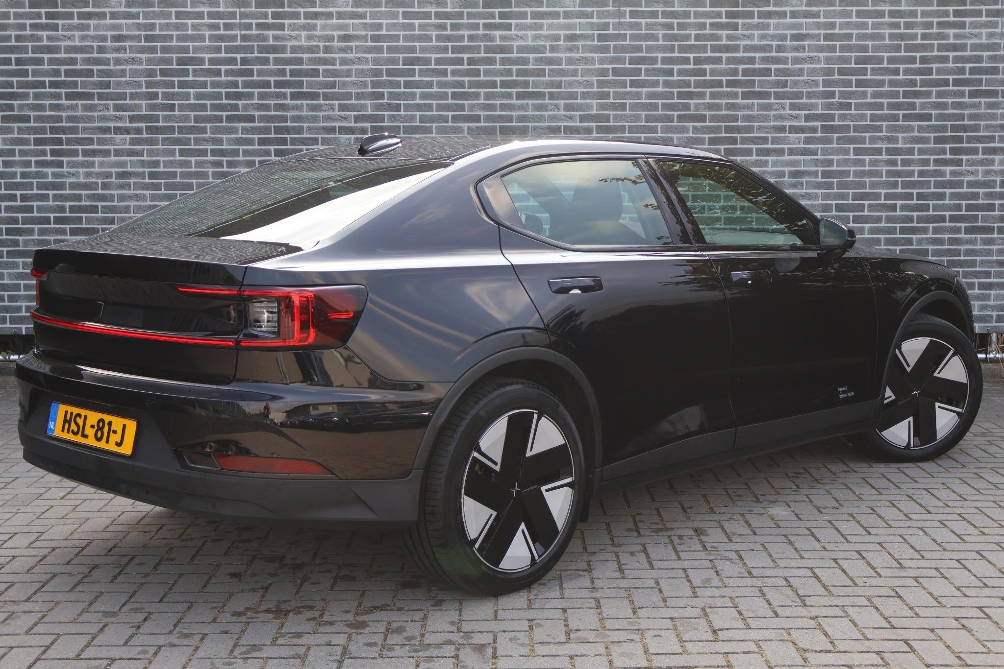 Polestar 2 Long Range Single Motor 82 kWh | Trekhaak | Panor, Auto's, Gebruikt, 82 kWh, Zwart, Origineel Nederlands