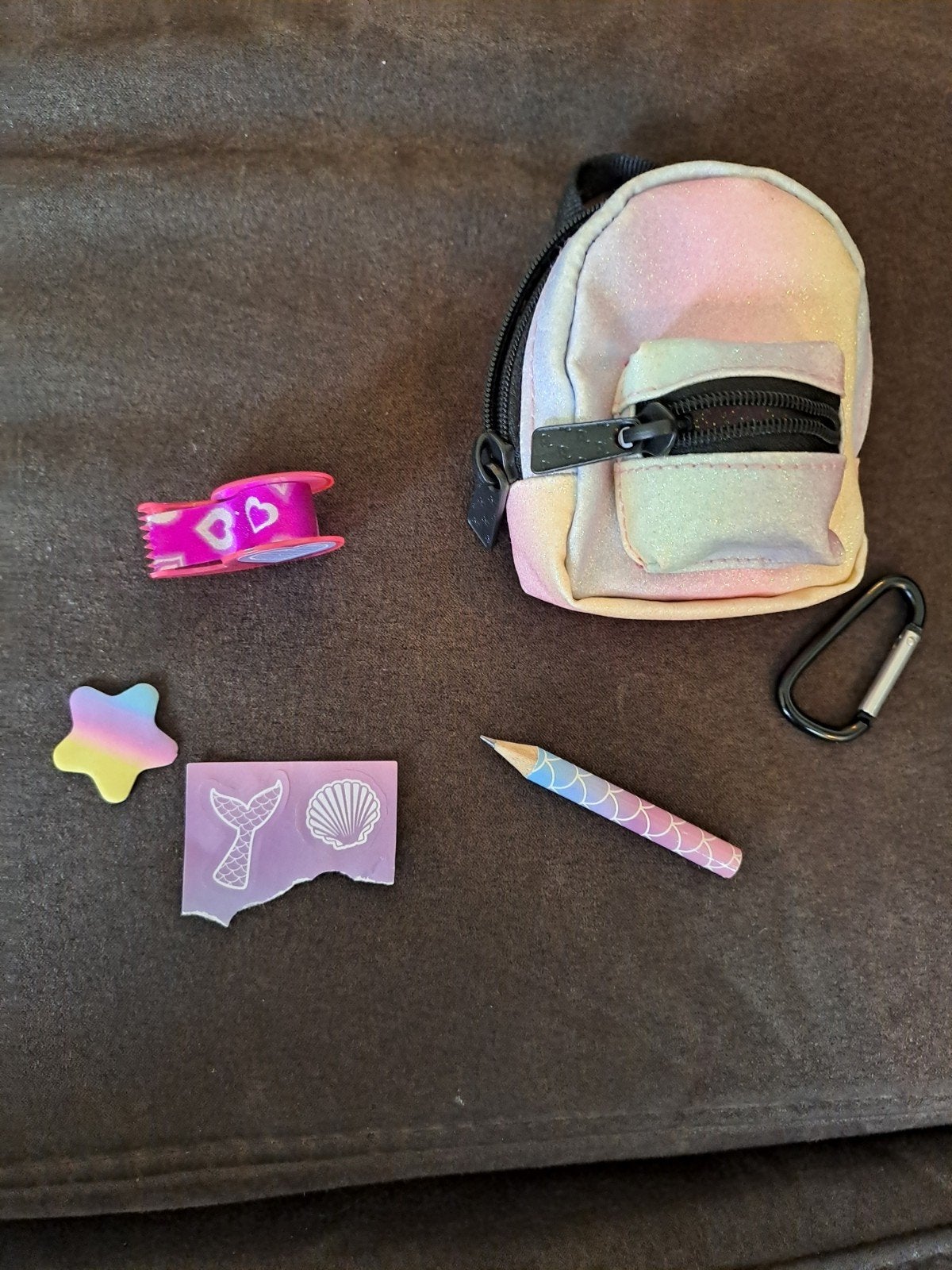 Mini schooltas, Ophalen