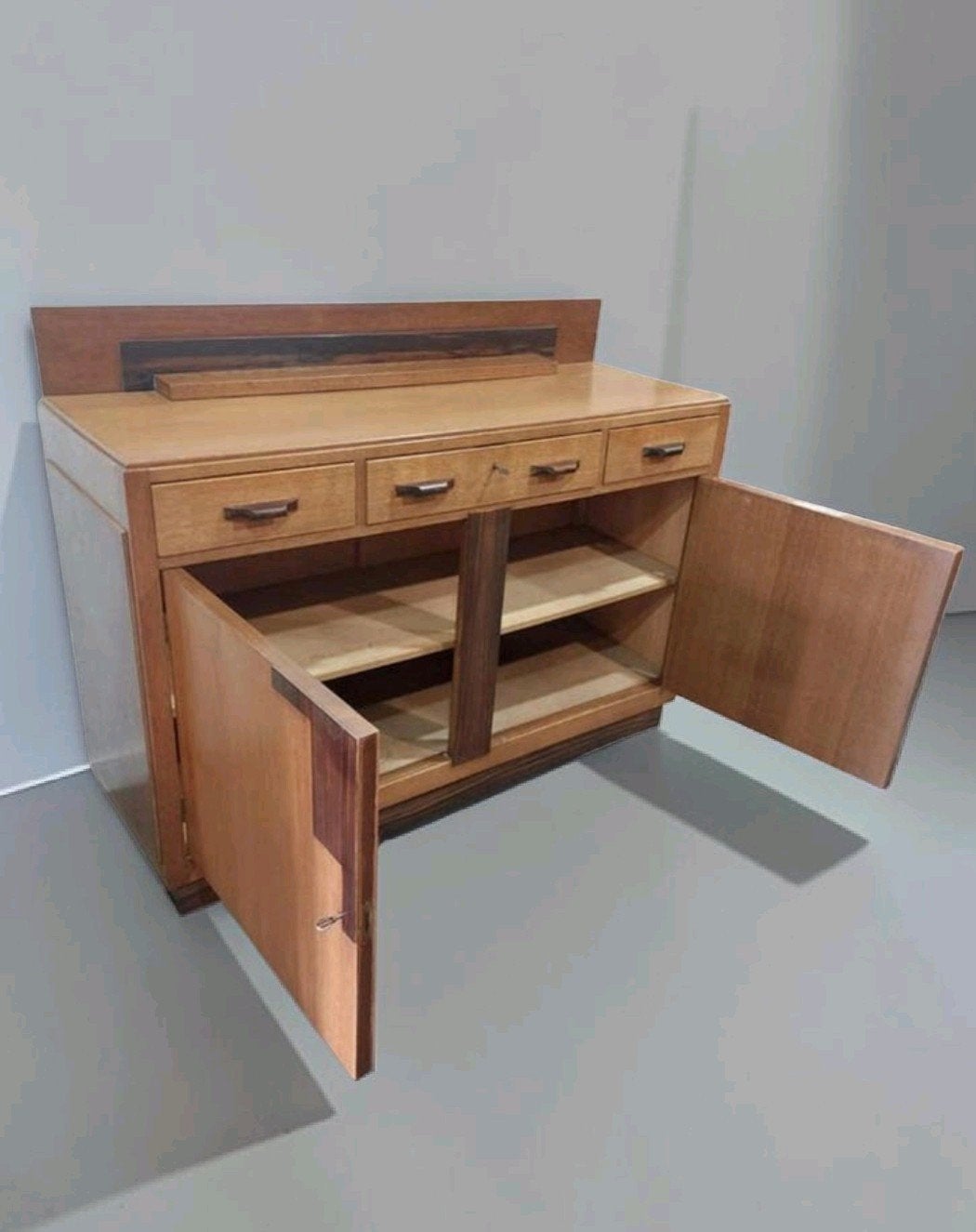 Antieke Haagse School dressoir kast Art Deco, Antiek en Kunst, Antiek | Meubels | Kasten, Ophalen