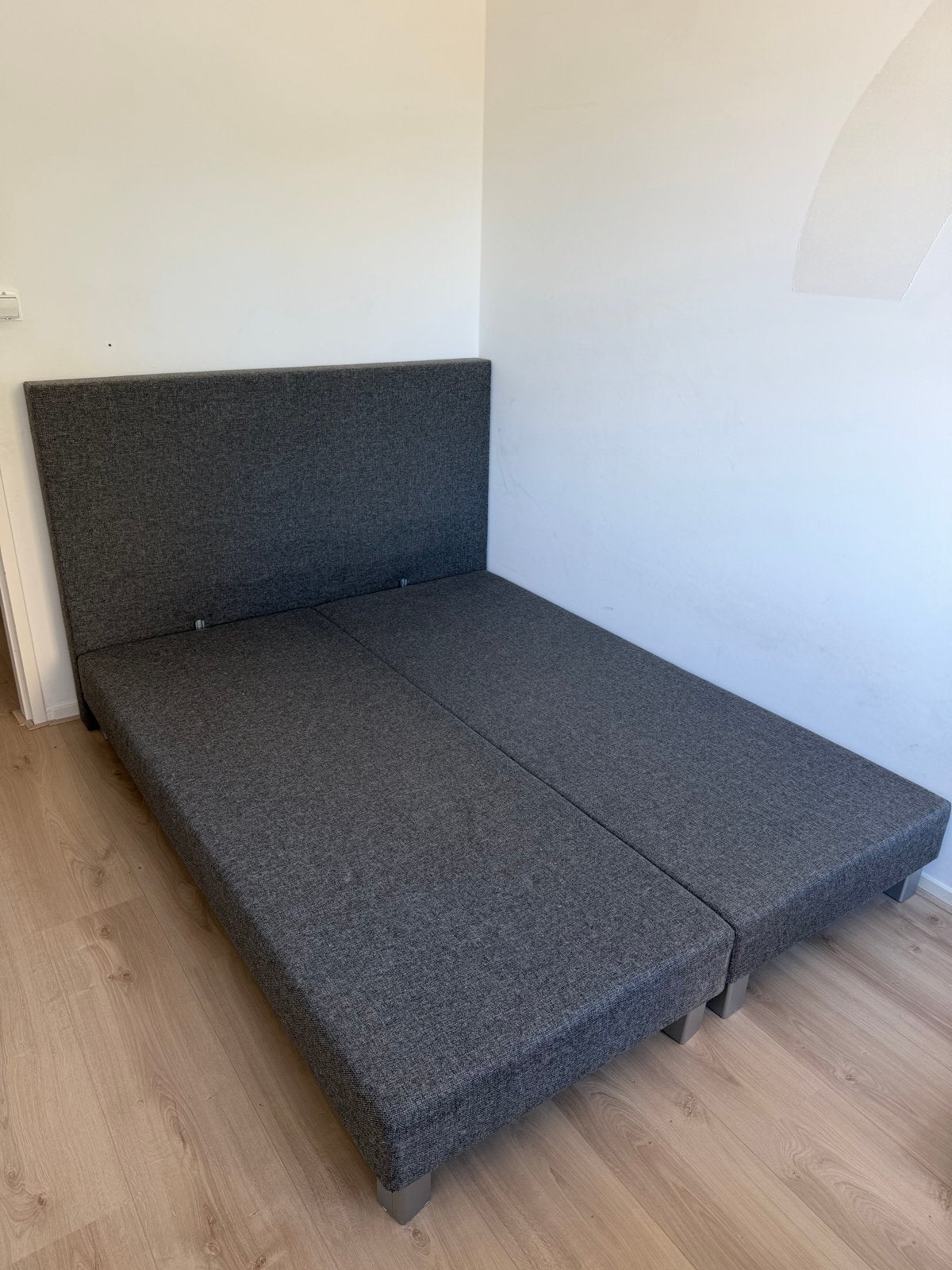 Tweepersoons boxspring 160x200 met hoofdbord - Grijs, Huis en Inrichting, Ophalen, Tweepersoons, 140 cm, Zo goed als nieuw