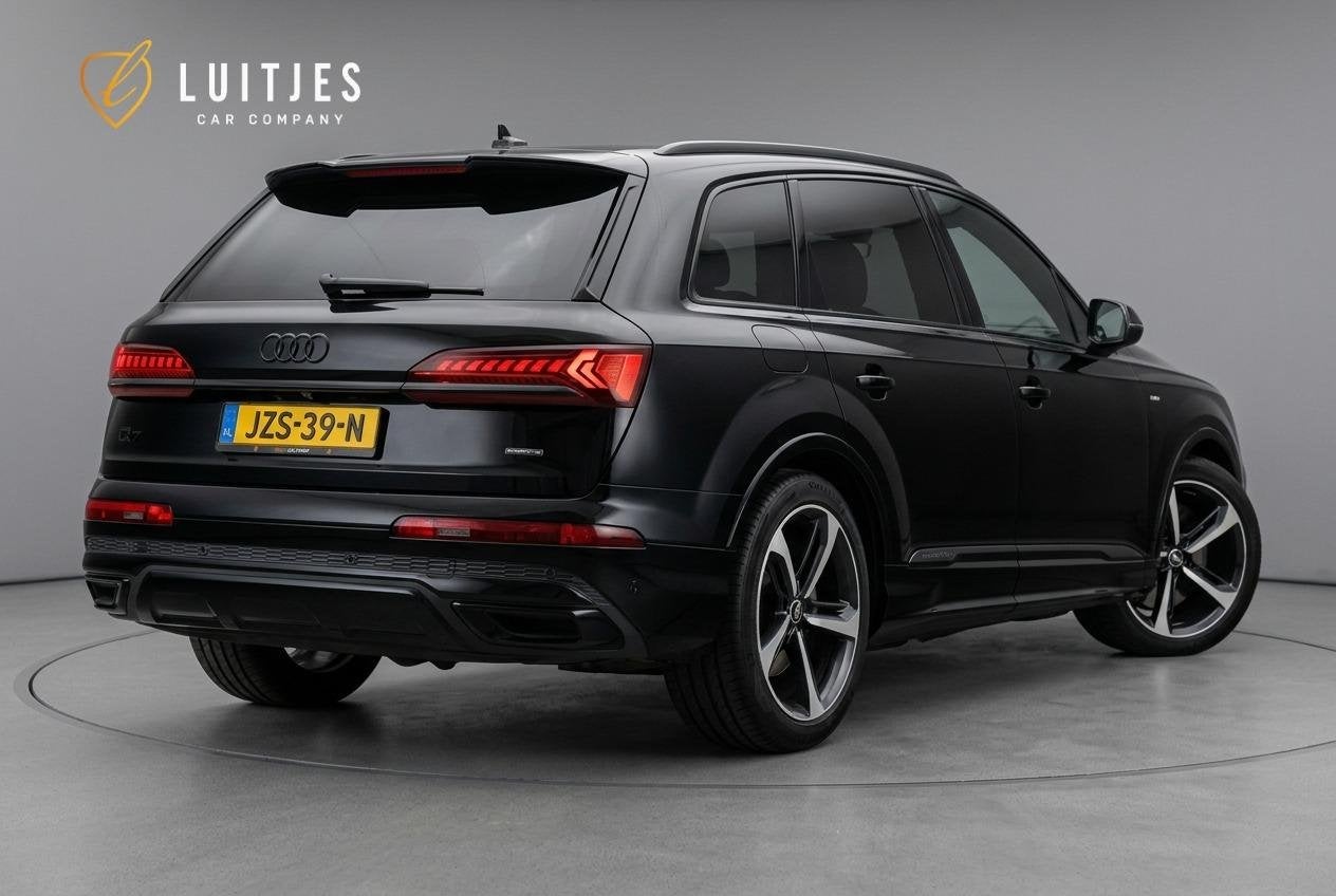 Audi Q7 55 TFSIe quattro S-Line |Luchtvering|Camera|Elek.A-k, Auto's, Audi, Automaat, Dealer onderhouden, 14 kWh, Gebruikt