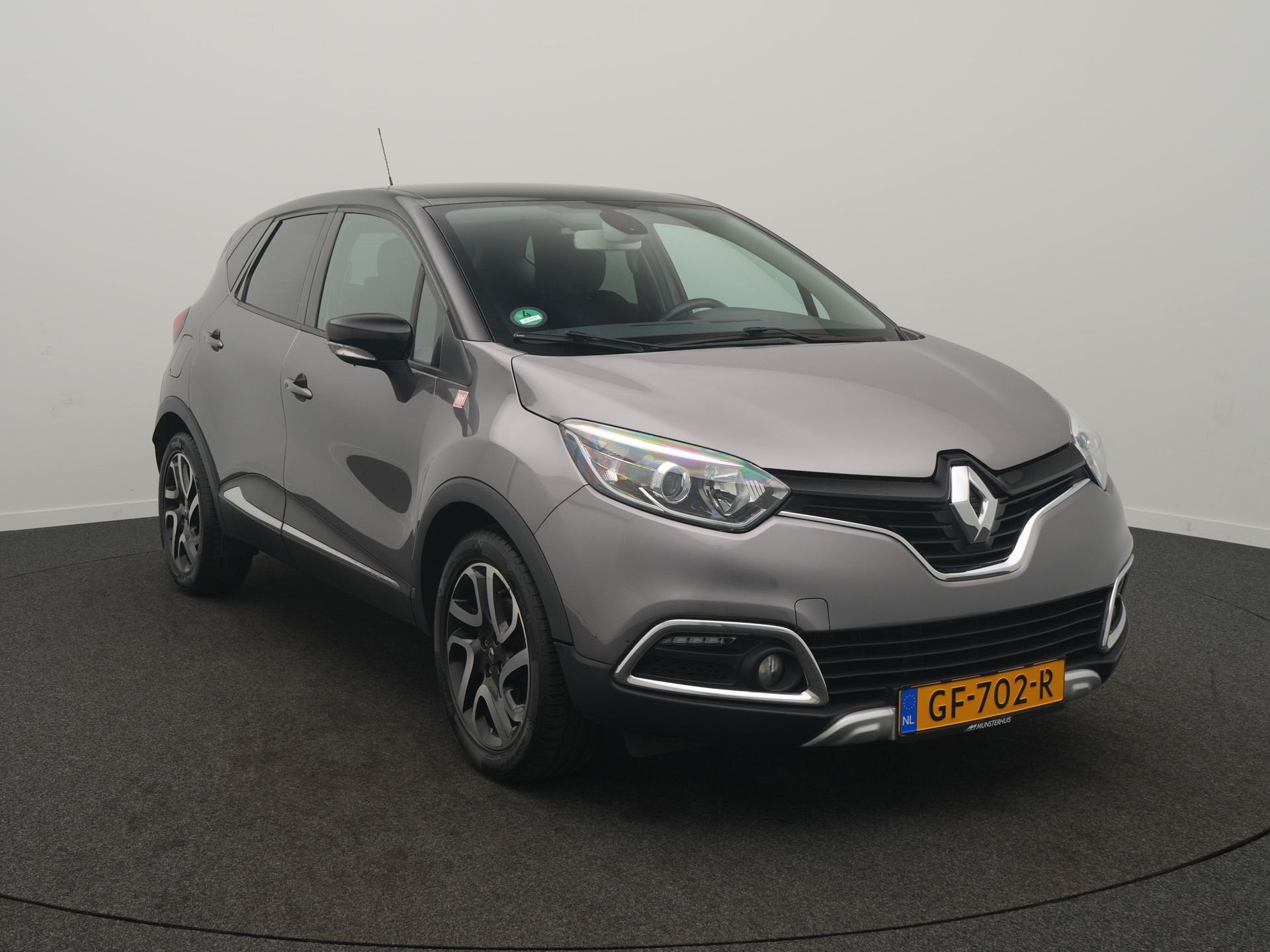 Renault Captur TCe 120 EDC Helly Hansen - RIJKLAARPRIJS - Au, 4 cilinders, Origineel Nederlands, SUV of Terreinwagen, Zilver of Grijs