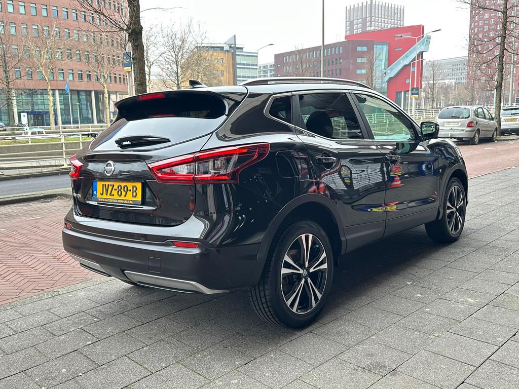 Nissan Qashqai 1.3 DIG-T Design Edition Aut Navi 360 Camera, Stof, Gebruikt, Euro 6, Zwart