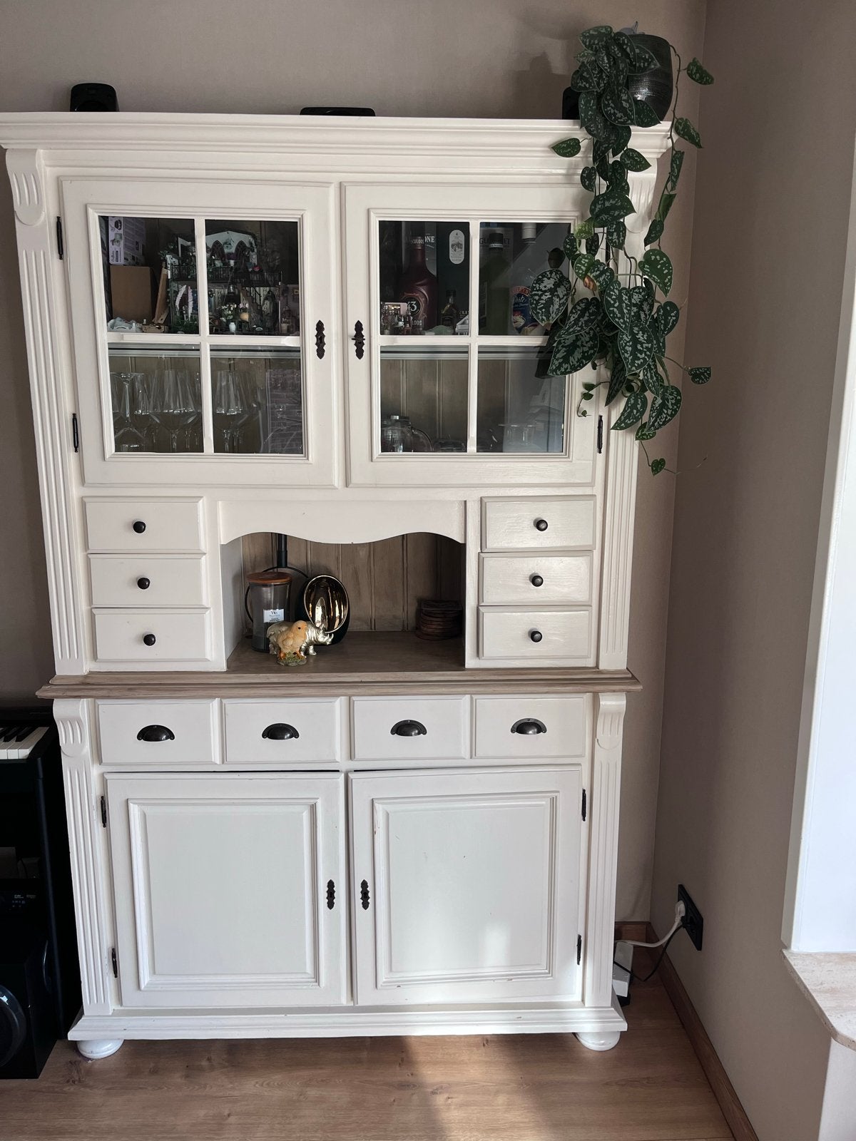Mooi wit dressoir met vitrinekast en lades, Huis en Inrichting, Ophalen, Gebruikt, 100 tot 150 cm, Met lade(s)
