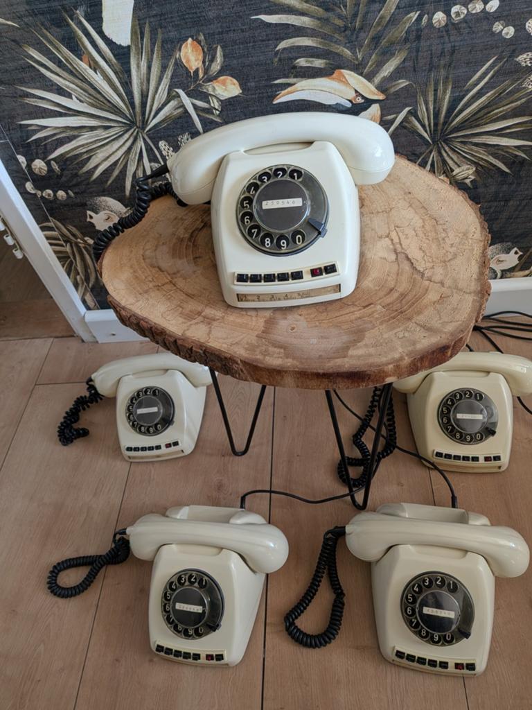 Vintage Crème Telefoons (5 stuks) met Draaischijf, Ophalen of Verzenden, Gebruikt, Met draaischijf