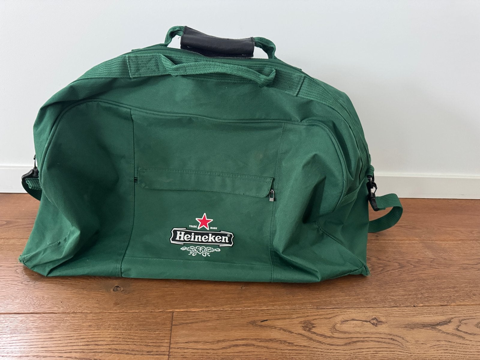 Heineken reis- of sporttas, Gebruikt, 20 tot 30 cm, Verzenden, 60 tot 80 cm
