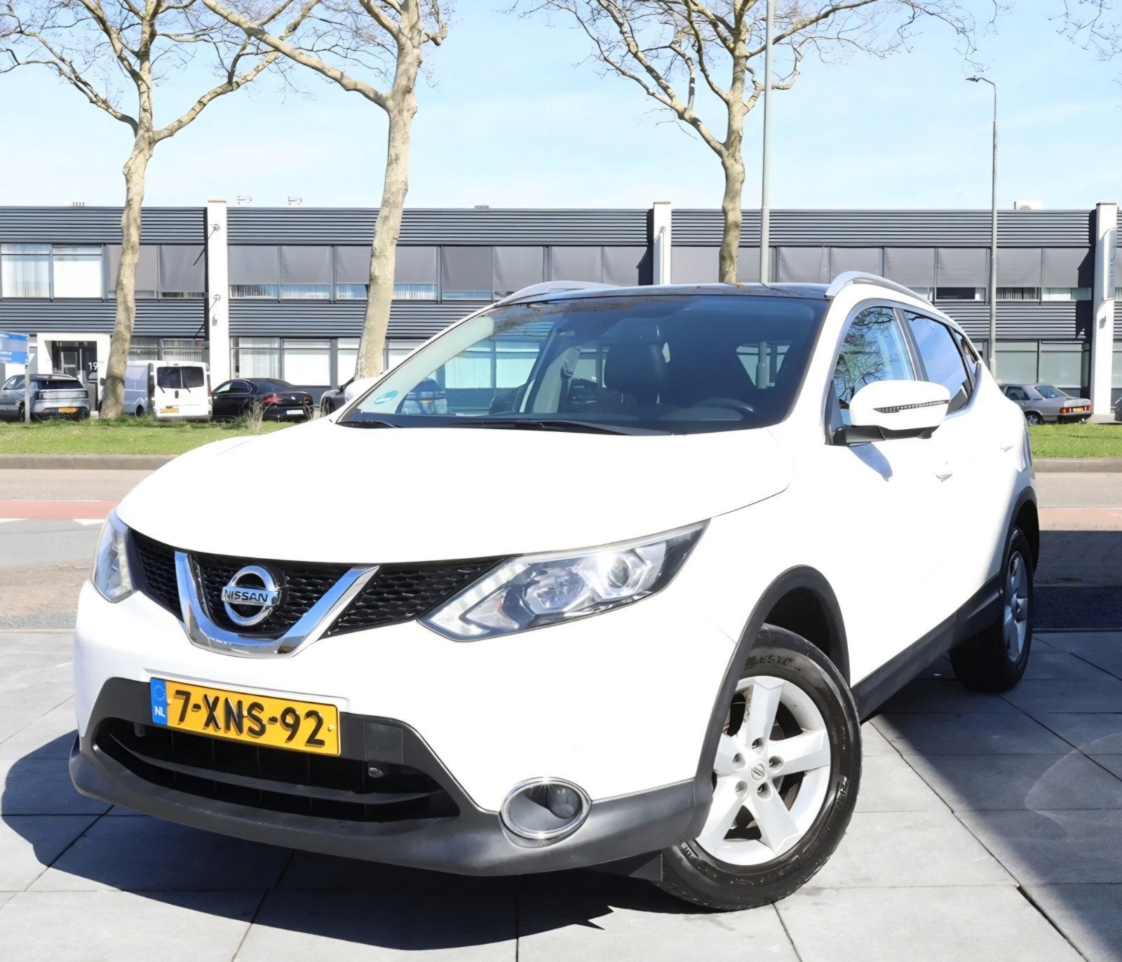 Nissan Qashqai 1.2 Dig-t 85KW 2WD 2014 Wit, Auto's, Nissan, Voorwielaandrijving, Euro 5, 4 cilinders, Wit