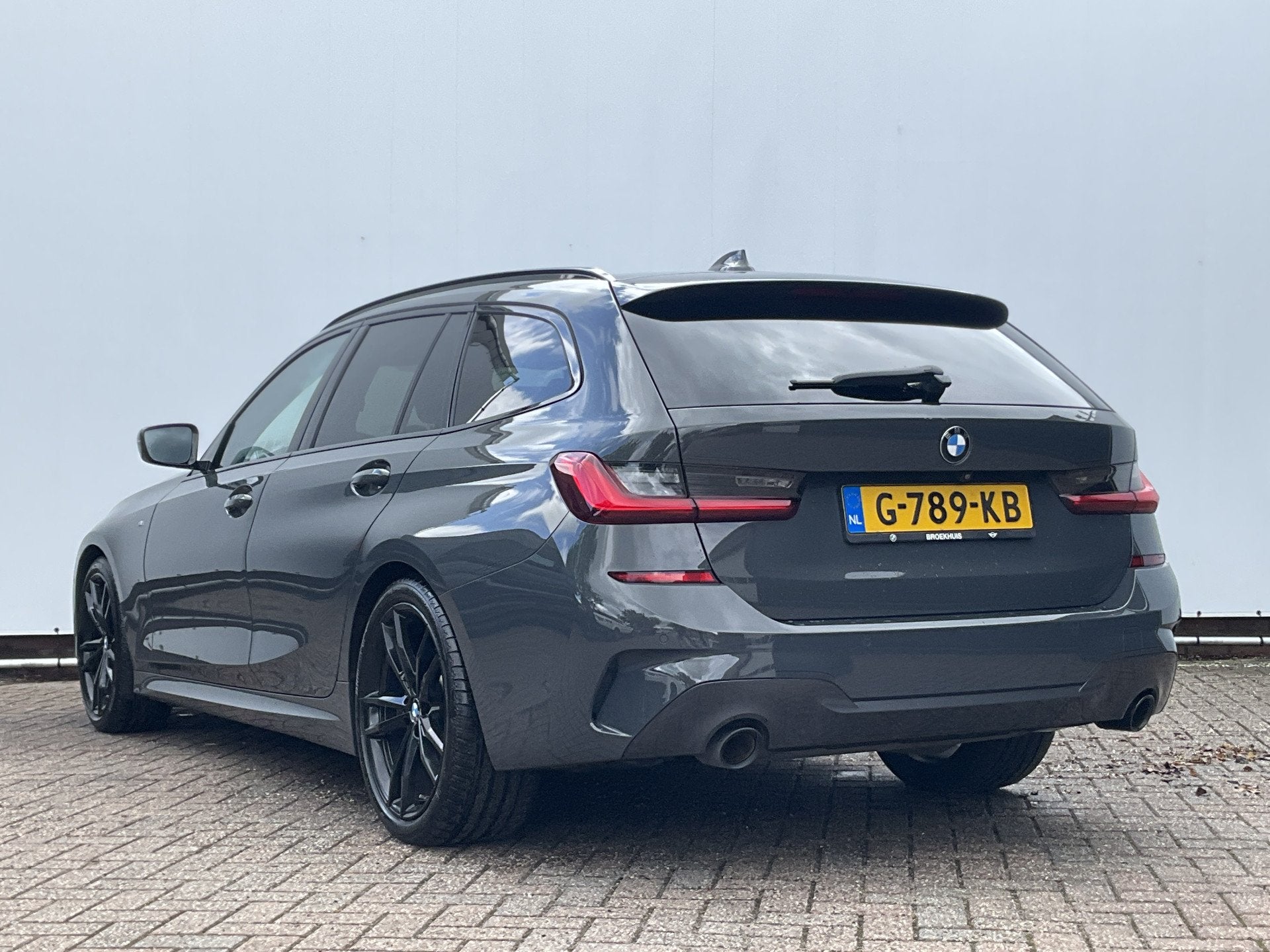 BMW 3 Serie Touring 330i M-Sport High Executive Edition Pano, Auto's, Automaat, Achterwielaandrijving, Gebruikt, Euro 6