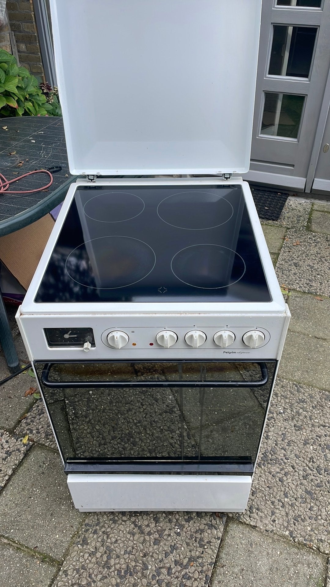 Fornuis electrisch, Zo goed als nieuw, Vrijstaand, 85 tot 90 cm, Elektrisch