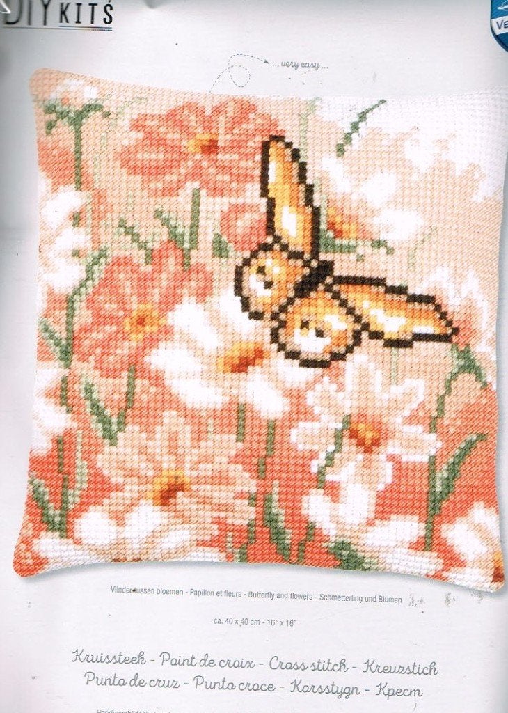Cado vervaco borduurpakket kussen VLINDER  tussen BLOEMEN, Ophalen of Verzenden, Nieuw, Handborduren, Borduurpakket