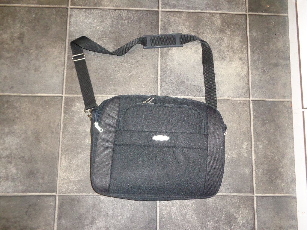 zwarte laptoptas van Samsonite, nieuw, Ophalen of Verzenden, Nieuw, Schoudertas