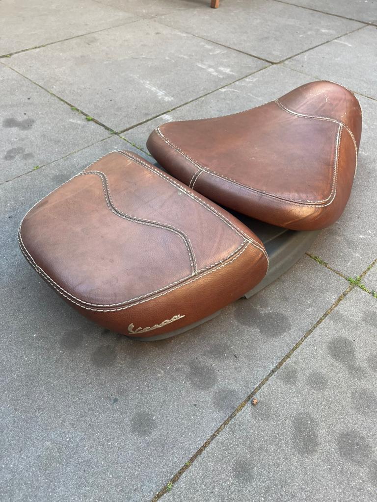 Vespa lxv-lx-s duo seat zadel, Ophalen, Gebruikt, Zadel, Vespa