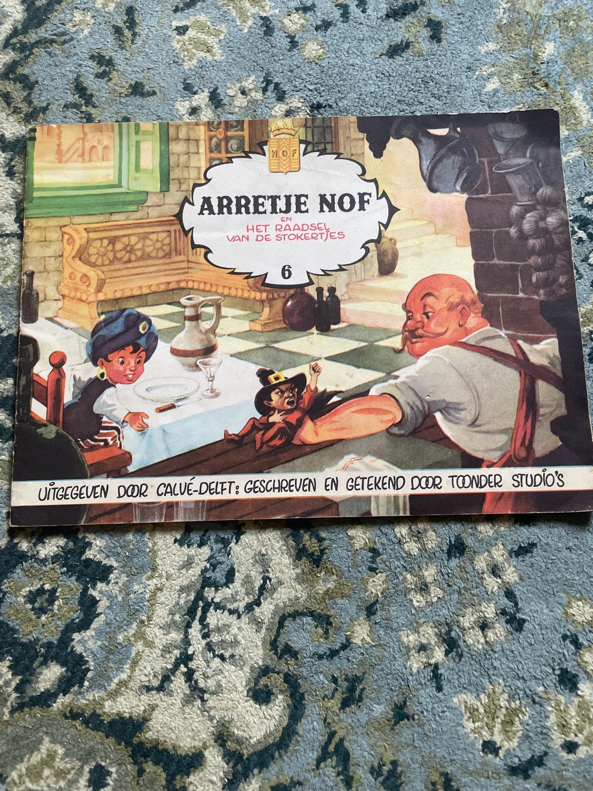 Arretje Nof - Het Raadsel van de Stokertjes (oud boek), Ophalen of Verzenden, Gelezen, Fictie algemeen