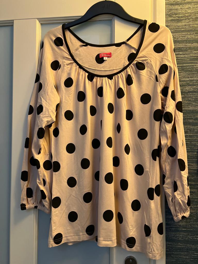 Tante Betsy Top met stippen - Maat L, Kleding | Dames, Beige, Maat 42/44 (L), Ophalen of Verzenden, Zo goed als nieuw