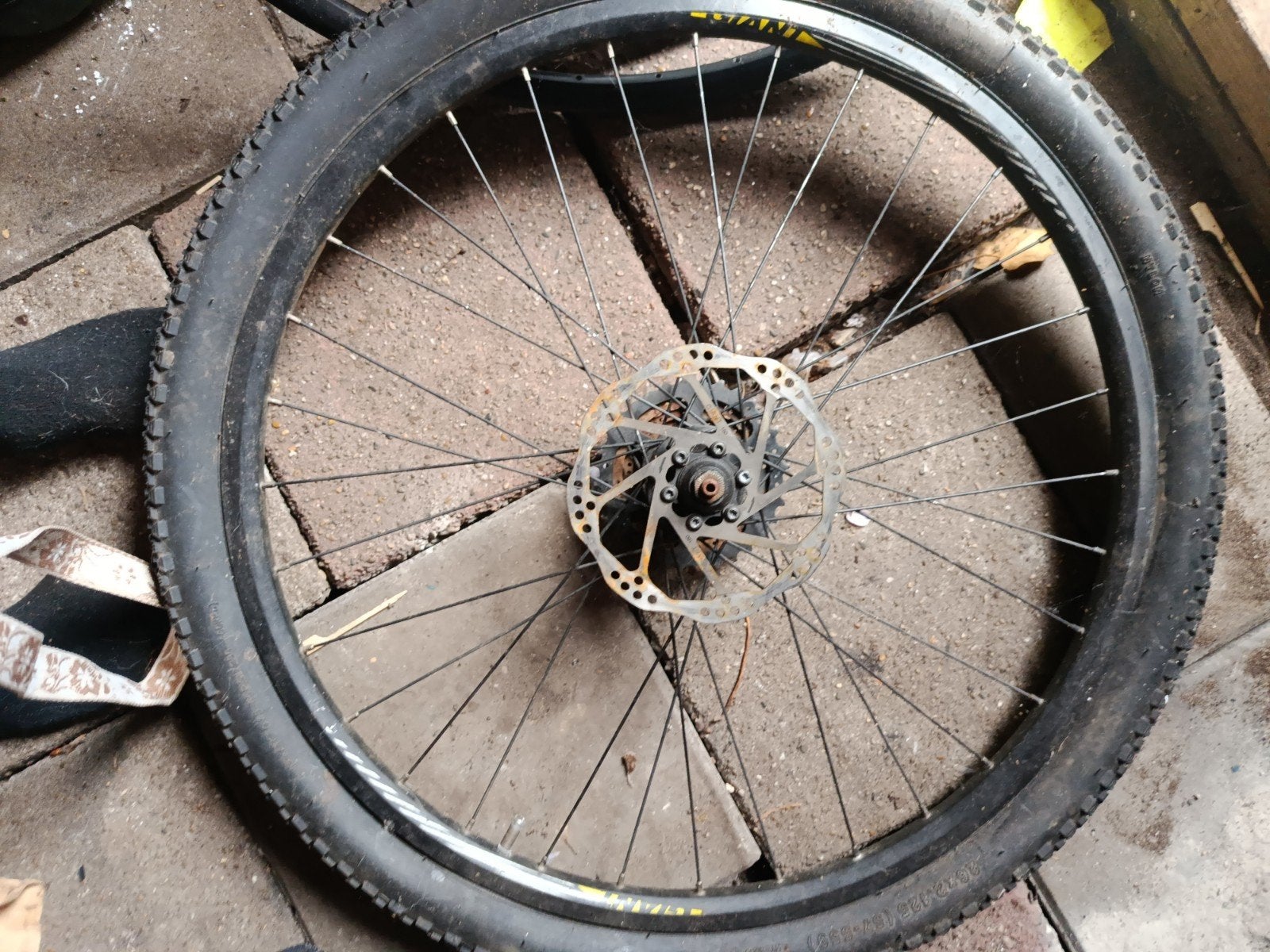 Giant fietswiel met band en schijfrem - Gebruikt, Wiel, Gebruikt, Aluminium, Mountainbike