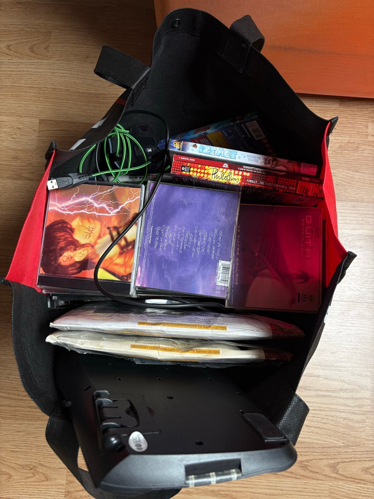 Tas vol cd’s en wat dvd’tjes, game toetsenbord en muis, Alle leeftijden, Ophalen, Gebruikt