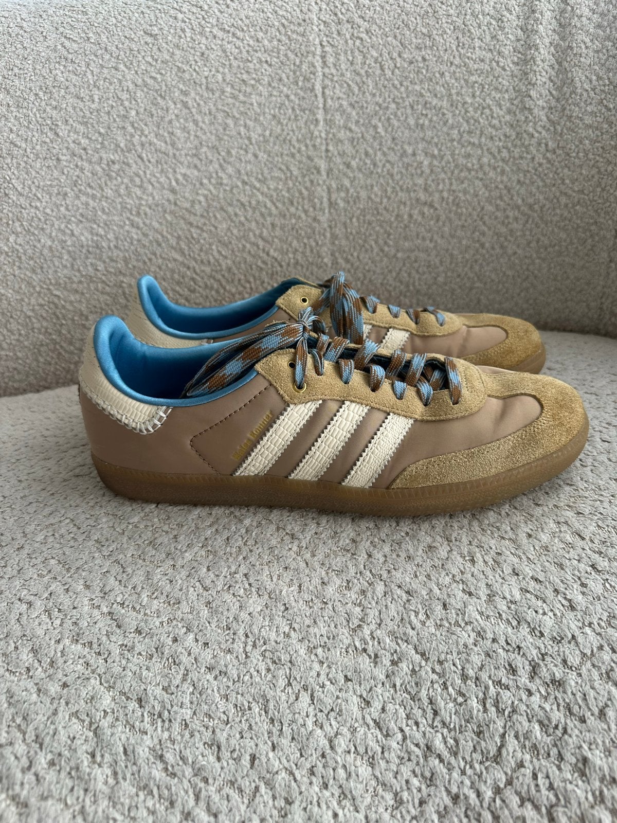 Stijlvolle Adidas Wales Bonner sneakers - Maat 44, Ophalen of Verzenden, Zo goed als nieuw, Overige kleuren, Sneakers of Gympen