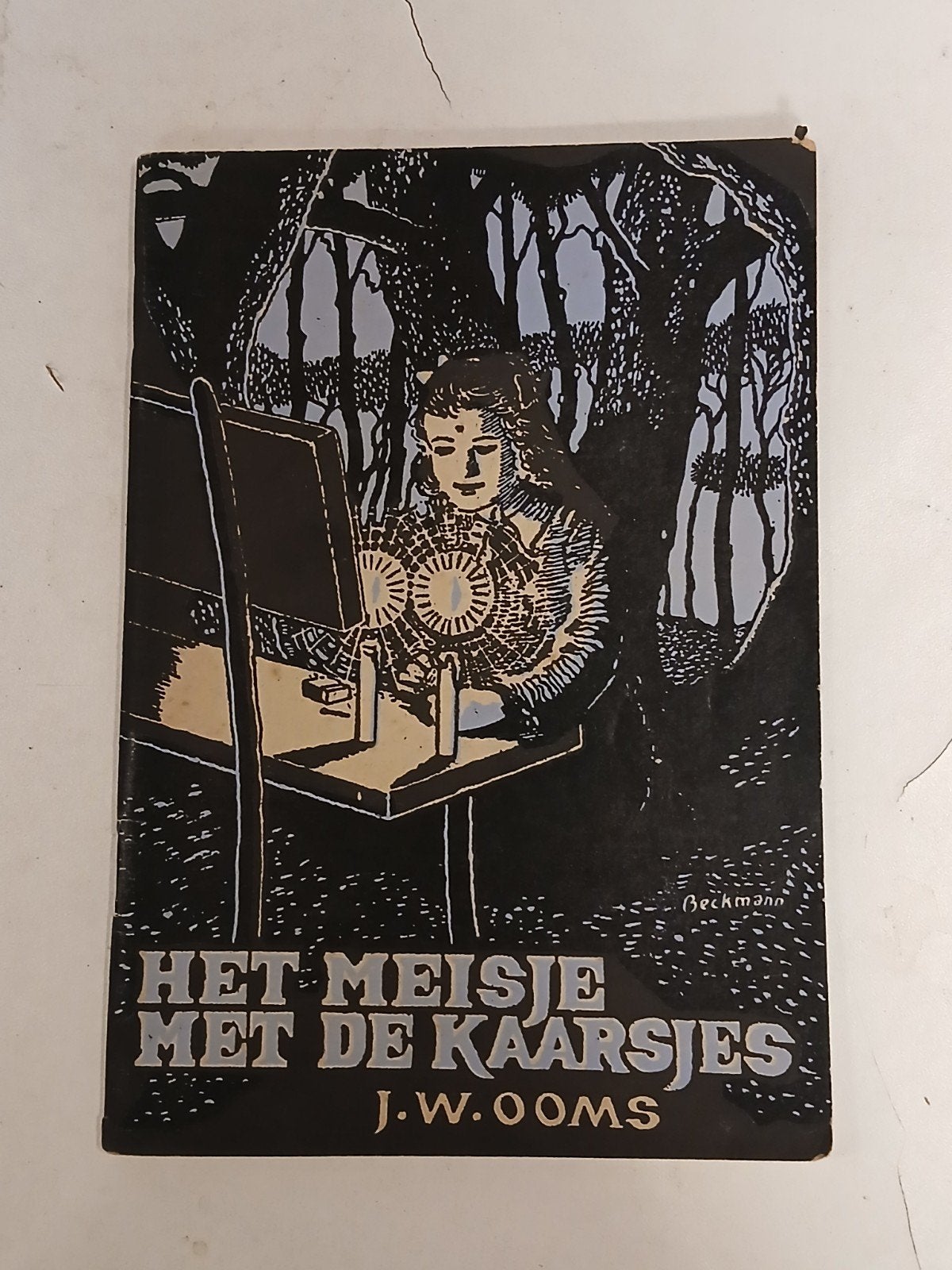Het Meisje Met De Kaarsjes - J.W. Ooms (Vintage Boek), Boeken, Ophalen of Verzenden, Gelezen, J.W. Ooms, Fictie algemeen
